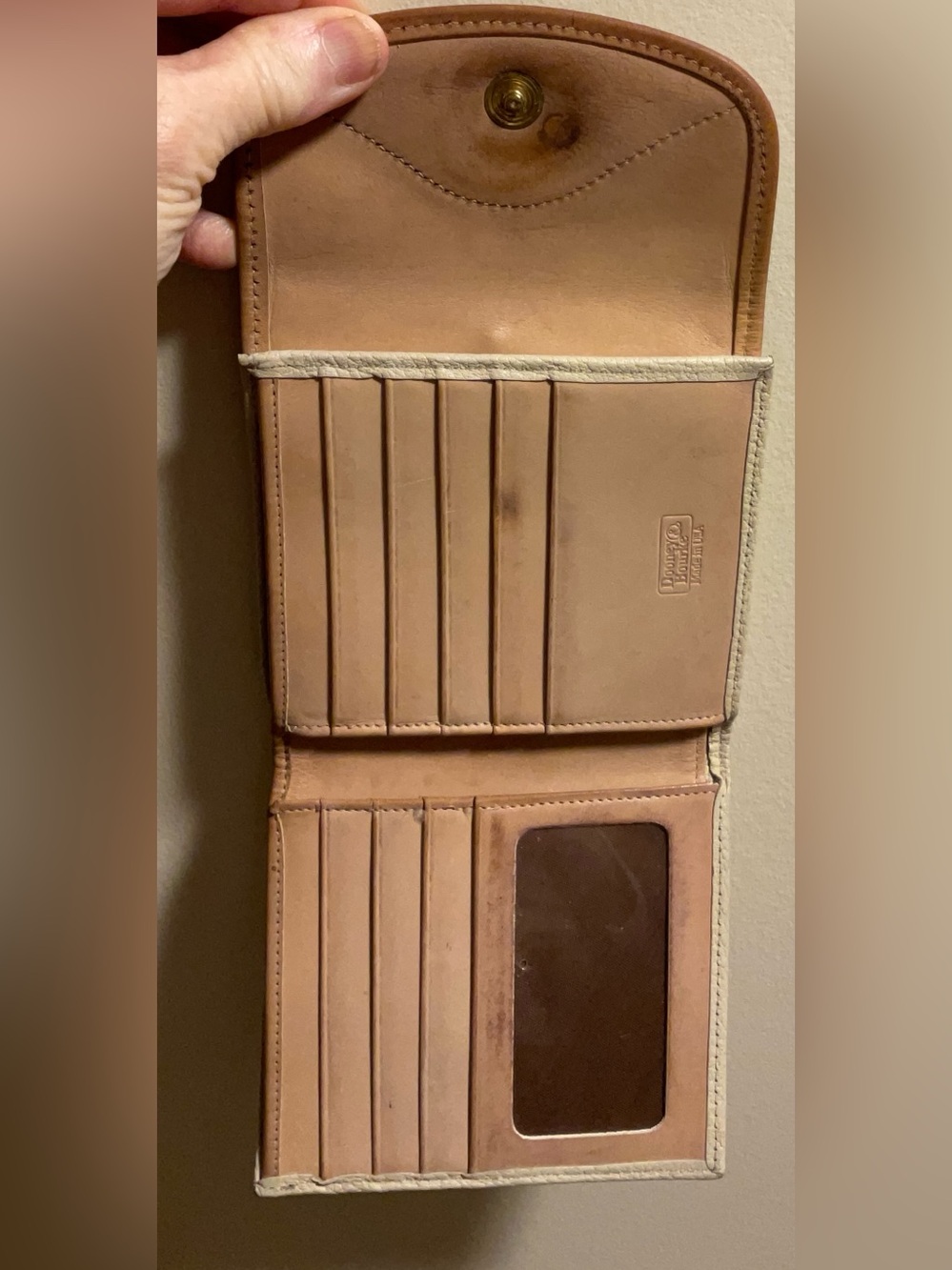 DOONEY & BOURKE  VTG  Kisslock Pebbled Leather Wallet - Picture 7 of 10